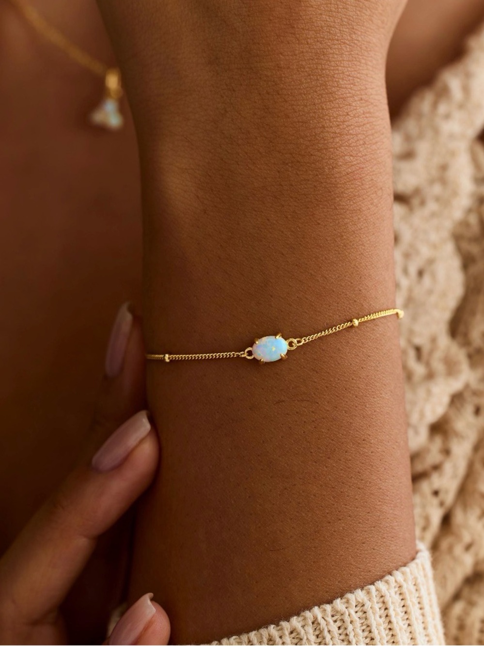 Gold Opal Chain Bracelet - Elegant Blue-White Opal